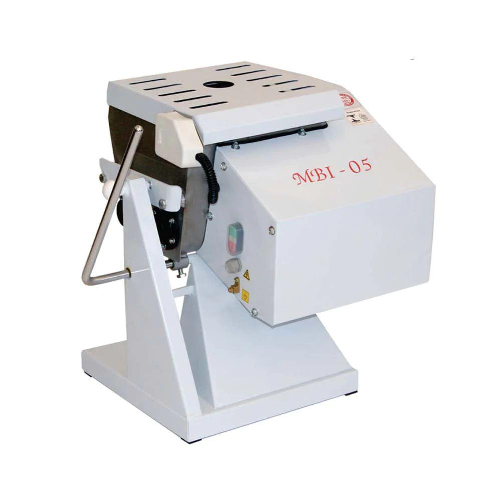 Gastromaq Mbi05 Amasadora Comercial Industrial Restaurantes Cocina Panaderias Banquetes Comedores Hornear Industriales Pan Panificadora. Ideal para amasar harina, mezcla para pan, postres, hornear, cocinar, para banquetes, industriales, para cocinas industriales, comedores, comedores industriales, hornear, para negocio, panadería, repostería, etc. KitchenMax.Store. Envíos seguros a todo México. Cotiza hoy mismo.